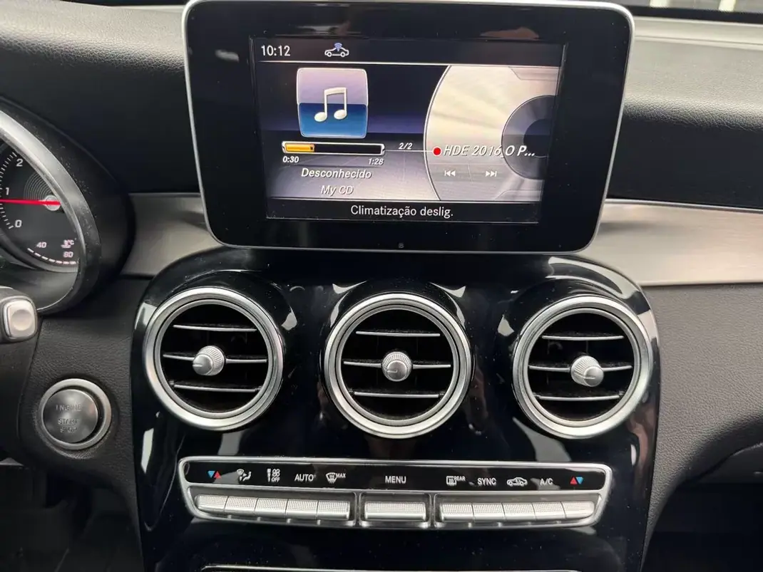 Mercedes-Benz GLC 250 2018 - 34900 EUR, 112000 km - AUTO.MOTO.pt - 112000km - foto 13 de 27