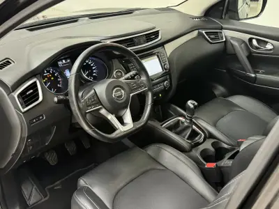 Nissan Qashqai 2017 - 16890 EUR, 117000 km - AUTO.MOTO.pt - 117000km - foto 30 de 40