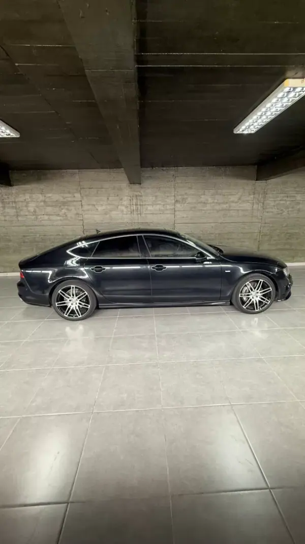 Audi A7 Sportback 2012 - 22000 EUR, 448000 km - AUTO.MOTO.pt - 448000km - foto 4 de 15