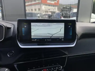 Peugeot e-208 2022 - 18650 EUR, 38776 km - AUTO.MOTO.pt - 38776km - foto 27 de 47