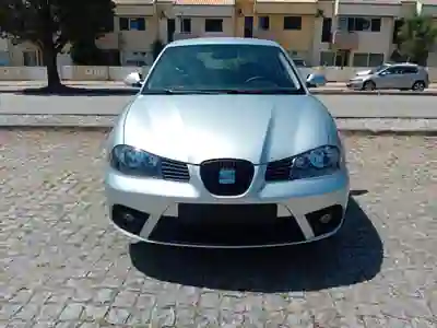 SEAT Ibiza 2008 - 3750 EUR, 189000 km - AUTO.MOTO.pt - 189000km - foto 3 de 12