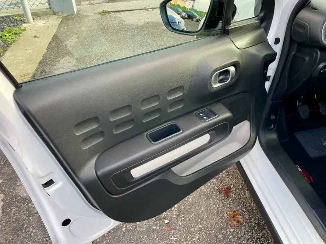 Citroën C3 2021 - 13750 EUR, 76875 km - AUTO.MOTO.pt - 76875km - foto 8 de 26