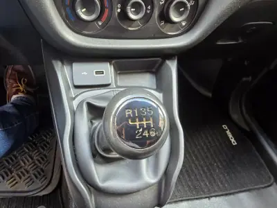 Fiat Doblo 2020 - 11500 EUR, 144234 km - AUTO.MOTO.pt - 144234km - foto 20 de 22