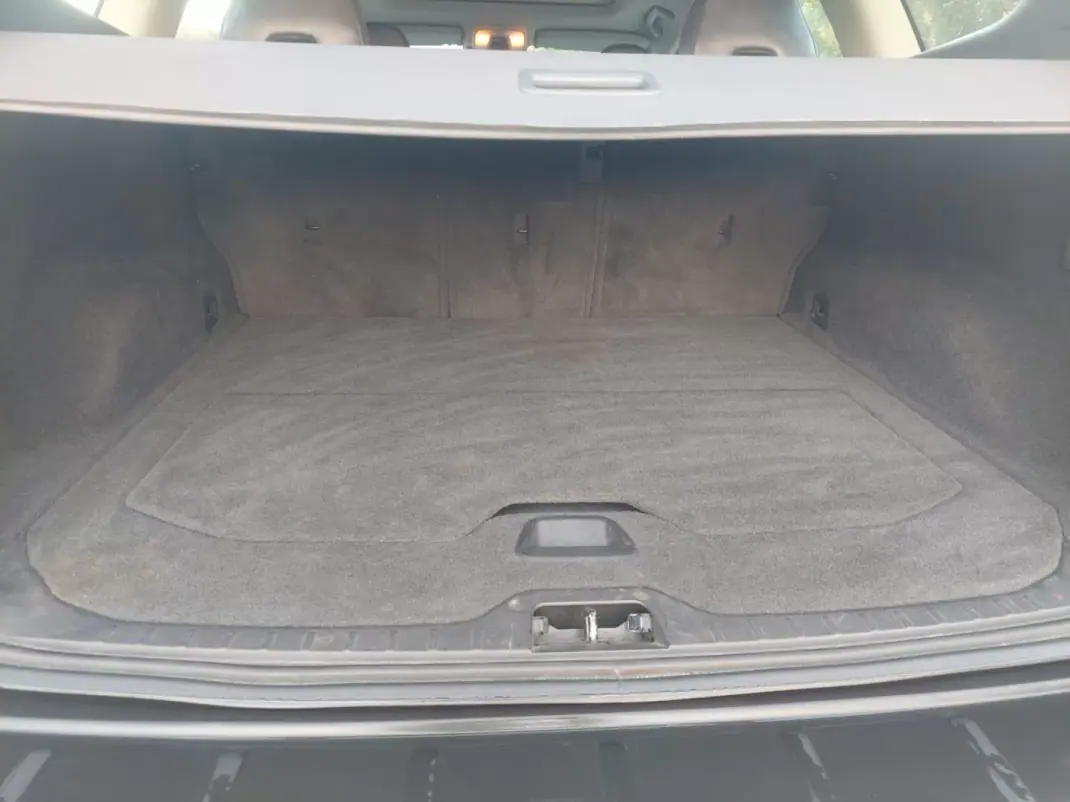 Volvo XC 60 2008 - 11900 EUR, 295804 km - AUTO.MOTO.pt - 295804km - foto 15 de 15