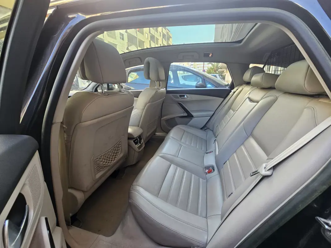 Peugeot 508 SW 2011 - 9350 EUR, 137166 km - 137166km - foto 6 de 18