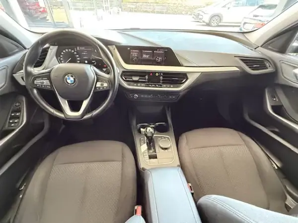BMW 116 2020 - 23500 EUR, 81878 km - AUTO.MOTO.pt - 81878km - foto 10 de 12