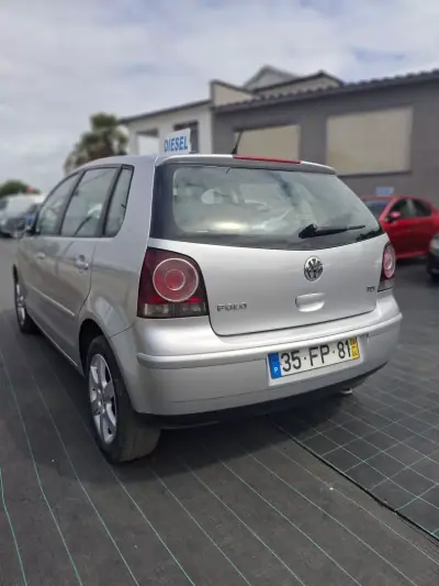 Volkswagen Polo 2008 - 6950 EUR, 245123 km - AUTO.MOTO.pt - 245123km - foto 6 de 14