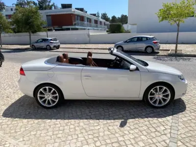 Volkswagen EOS 2009 - 16500 EUR, 74621 km - 74621km - foto 4 de 43