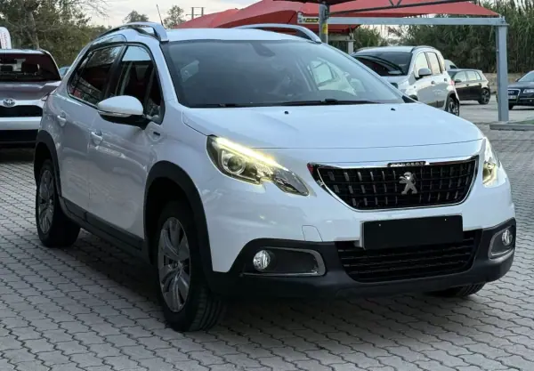 Peugeot 2008 2019 - 13250 EUR, 90000 km - AUTO.MOTO.pt - 90000km - foto 3 de 16