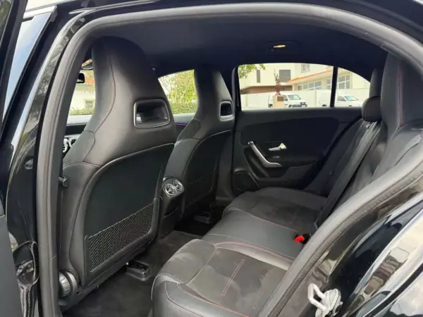 Mercedes-Benz A 180 2019 - 25999 EUR, 100000 km - AUTO.MOTO.pt - 100000km - foto 23 de 25