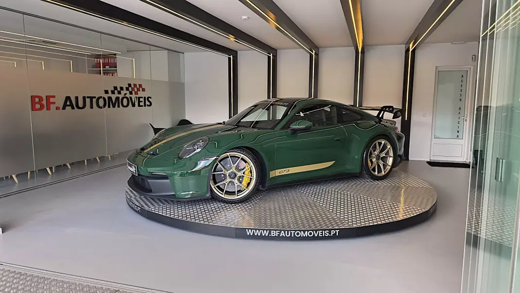 Porsche 992 2021 - 235000 EUR, 15666 km - AUTO.MOTO.pt - 15666km - foto 2 de 61