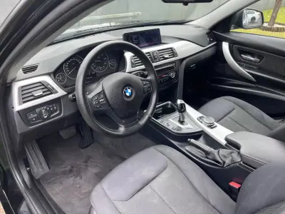 BMW 320 2013 - 13900 EUR, 220000 km - AUTO.MOTO.pt - 220000km - foto 24 de 55