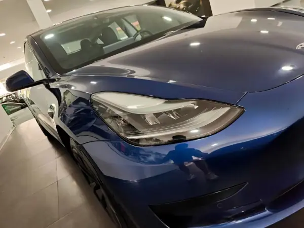 Tesla Model 3 2021 - 25990 EUR, 100000 km - AUTO.MOTO.pt - 100000km - foto 13 de 46