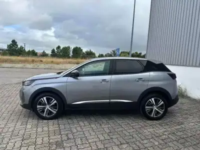 Peugeot 3008 2023 - 25990 EUR, 100021 km - AUTO.MOTO.pt - 100021km - foto 3 de 17