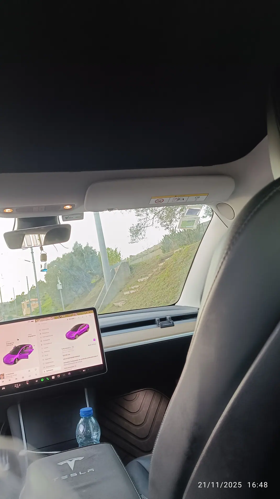 Tesla Model 3 2019 - 22000 EUR, 125000 km - AUTO.MOTO.pt - 125000km - foto 4 de 15