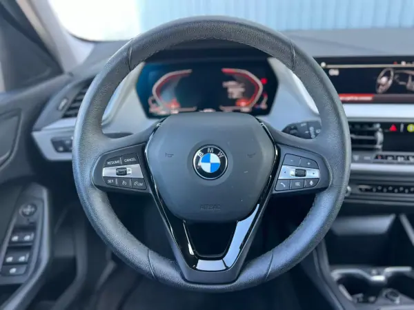 BMW 116 2024 - 24900 EUR, 67152 km - AUTO.MOTO.pt - 67152km - foto 11 de 17