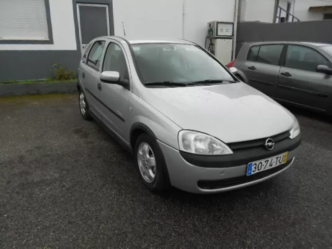 Opel Corsa 2002 - 3500 EUR, 0 km - AUTO.MOTO.pt - foto 9 de 12