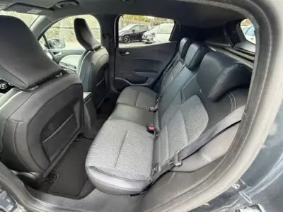 Renault Clio 2022 - 16900 EUR, 75000 km - AUTO.MOTO.pt - 75000km - foto 2 de 12