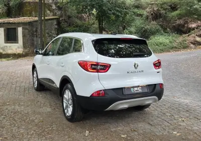 Renault Kadjar 2017 - 13900 EUR, 101000 km - AUTO.MOTO.pt - 101000km - foto 7 de 20
