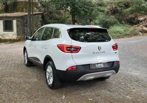 Renault Kadjar 2017 - 13900 EUR, 101000 km - AUTO.MOTO.pt - 101000km - foto 7 de 20