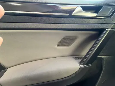 Volkswagen Golf 2014 - 15500 EUR, 143946 km - AUTO.MOTO.pt - 143946km - foto 18 de 23