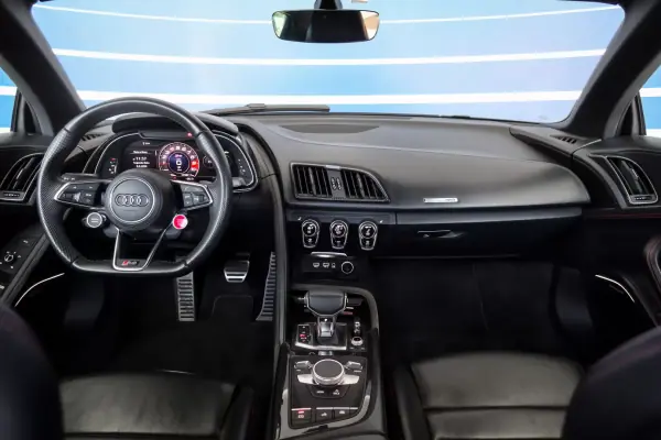Audi R8 Spyder 2019 - 170000 EUR, 31543 km - AUTO.MOTO.pt - 31543km - foto 11 de 23