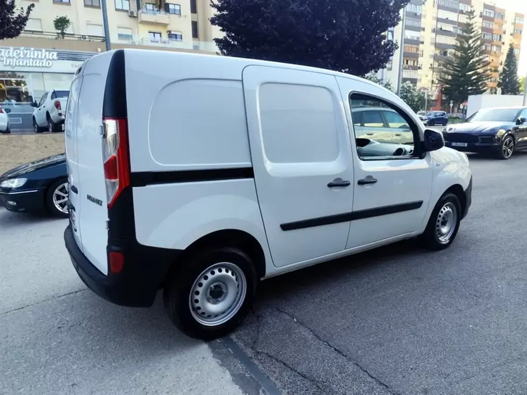 Renault Kangoo 2020 - 9980 EUR, 173000 km - 173000km - foto 17 de 25