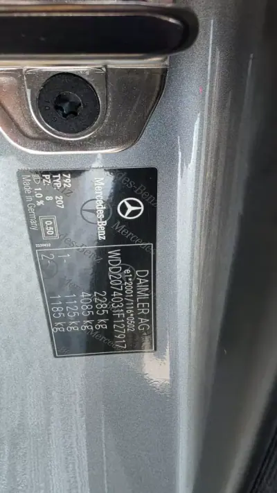 Mercedes-Benz E 250 2012 - 18900 EUR, 138289 km - 138289km - foto 56 de 61