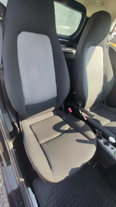 Smart Fortwo Cabrio 2013 - 8279 EUR, 110056 km - AUTO.MOTO.pt - 110056km - foto 6 de 19