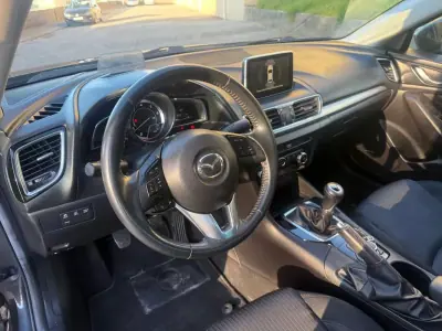Mazda 3 2016 - 9800 EUR, 223000 km - AUTO.MOTO.pt - 223000km - foto 9 de 29