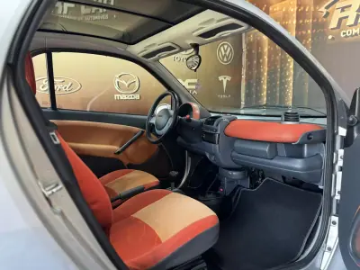 Smart Fortwo Cabrio 2004 - 4450 EUR, 220000 km - AUTO.MOTO.pt - 220000km - foto 11 de 13