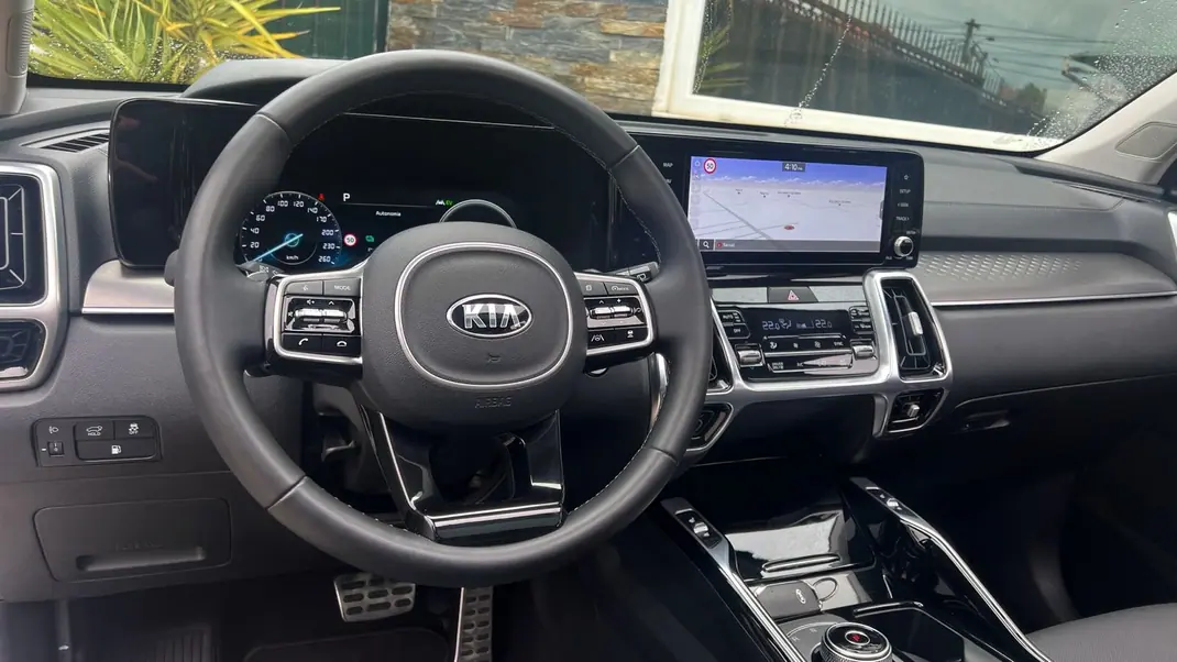 Kia Sorento 2021 - 37500 EUR, 46923 km - AUTO.MOTO.pt - 46923km - foto 3 de 31