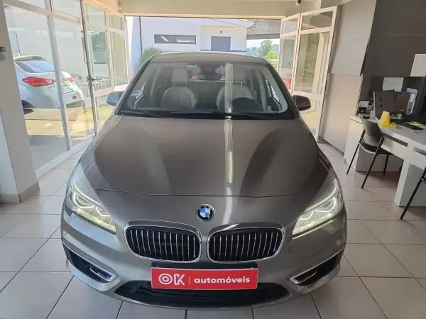BMW 216 Active Tourer 2018 - 19990 EUR, 43600 km - AUTO.MOTO.pt - 43600km - foto 4 de 41