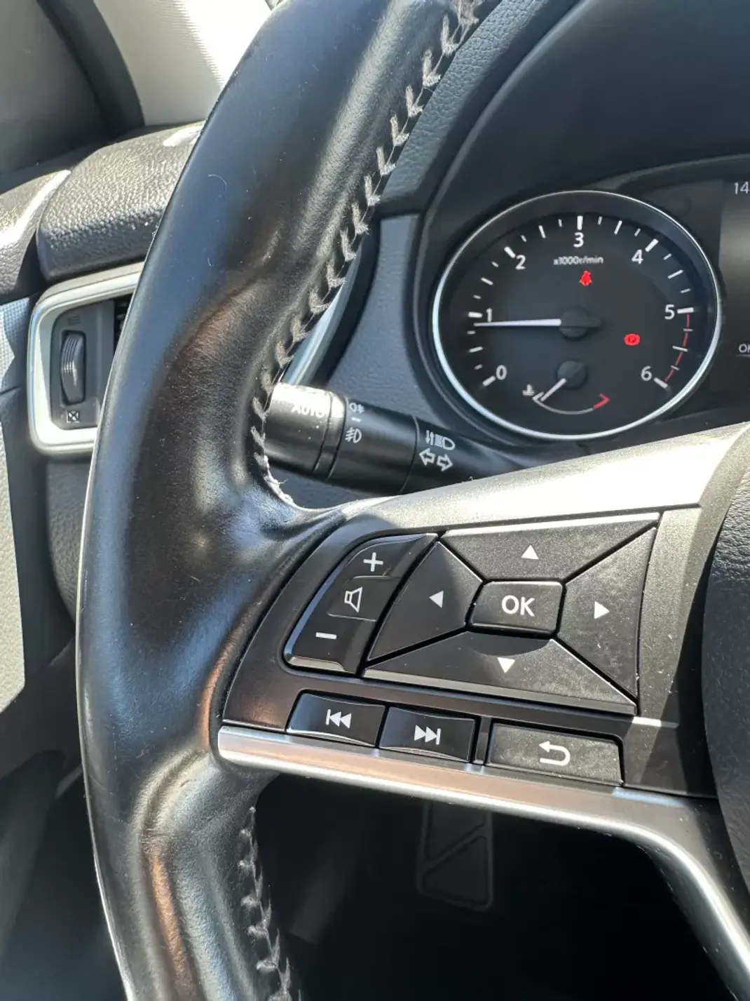 Nissan Qashqai 2018 - 15500 EUR, 200000 km - 200000km - foto 37 de 68