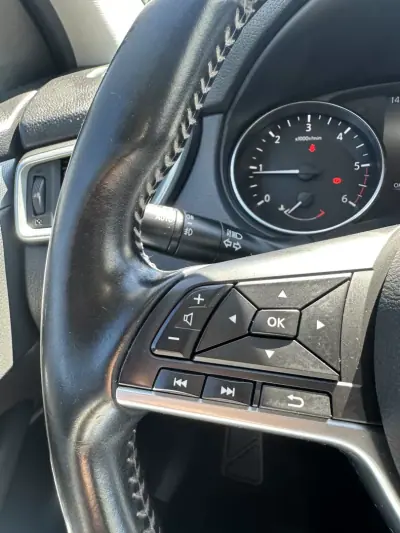 Nissan Qashqai 2018 - 15500 EUR, 200000 km - 200000km - foto 37 de 68