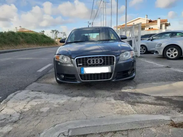 Audi A4 Cabrio 2014 - 10900 EUR, 193145 km - AUTO.MOTO.pt - 193145km - foto 4 de 34