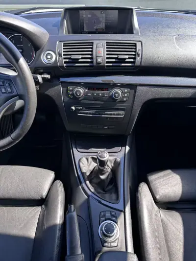 BMW 120 2009 - 9900 EUR, 220000 km - AUTO.MOTO.pt - 220000km - foto 53 de 60