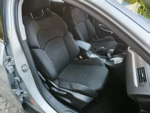 Citroën C5 Tourer 2014 - 8950 EUR, 249314 km - AUTO.MOTO.pt - 249314km - foto 15 de 37