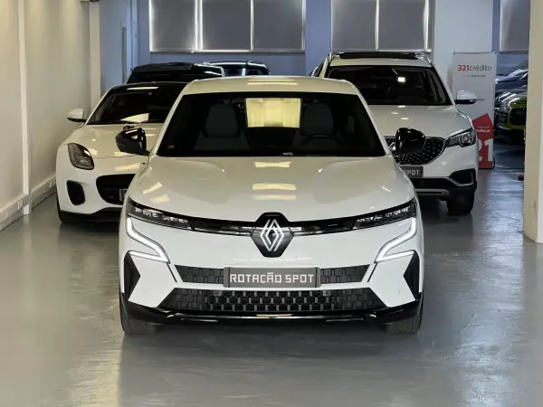 Renault Mégane E-Tech 2022 - 27990 EUR, 50000 km - AUTO.MOTO.pt - 50000km - foto 41 de 54
