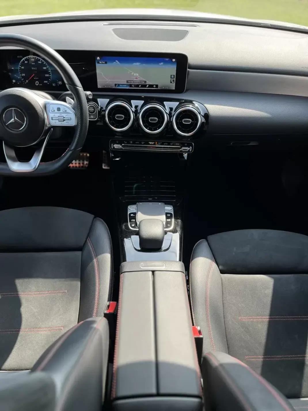 Mercedes-Benz A 200 2018 - 21900 EUR, 81850 km - 81850km - foto 13 de 14