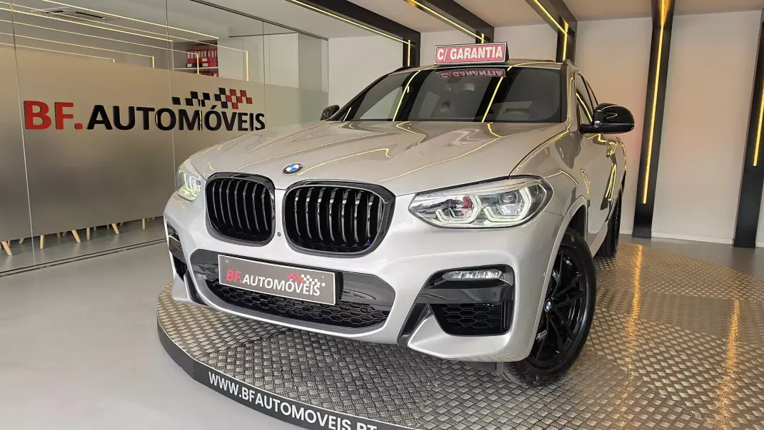 BMW X4 2021 - 37750 EUR, 169595 km - AUTO.MOTO.pt - 169595km - foto 1 de 74