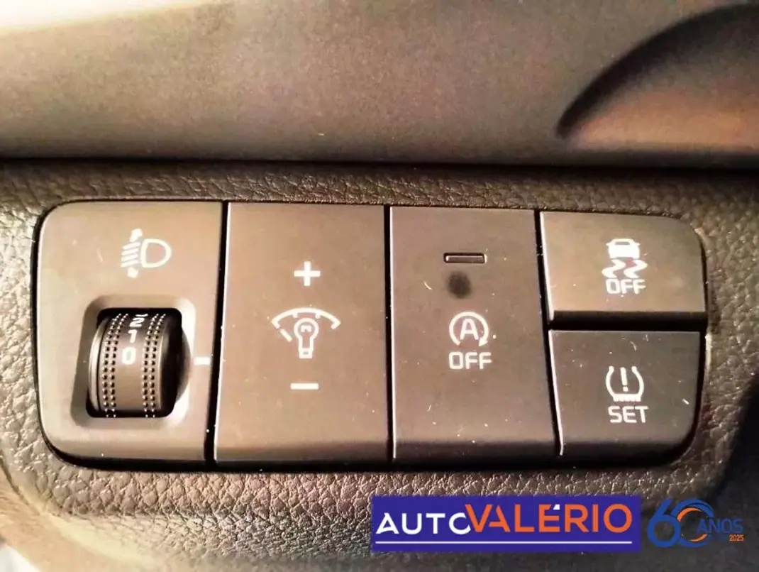 Kia Stonic 2021 - 14950 EUR, 58240 km - AUTO.MOTO.pt - 58240km - foto 16 de 29