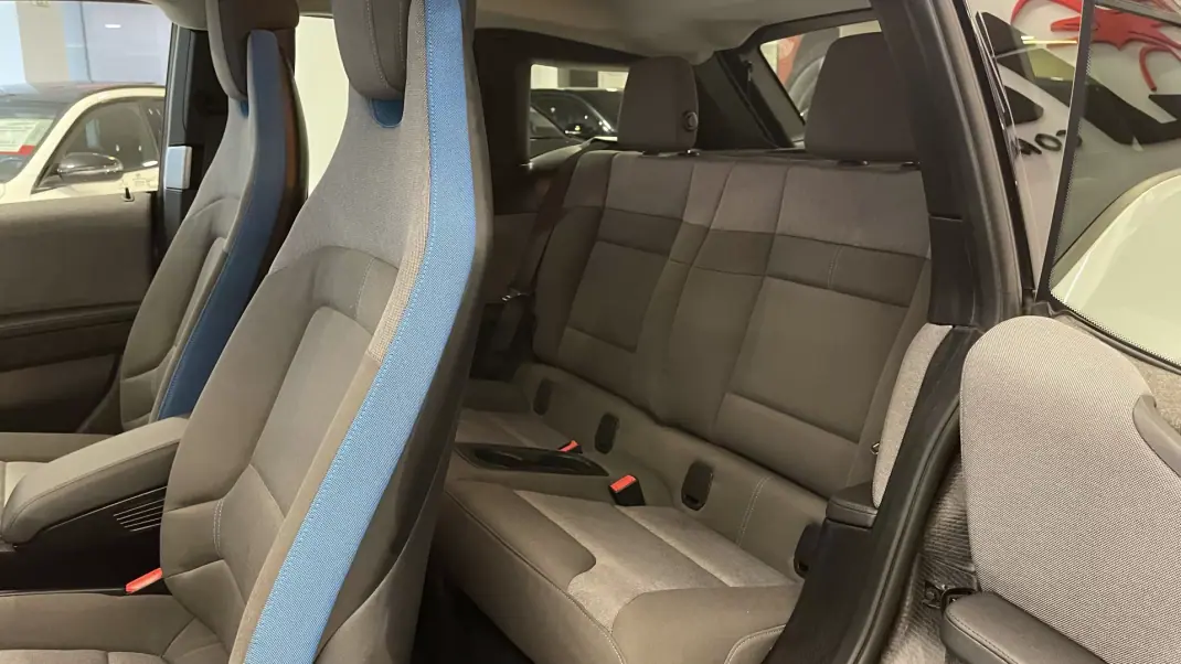 BMW i3 2021 - 22990 EUR, 23272 km - AUTO.MOTO.pt - 23272km - foto 19 de 42