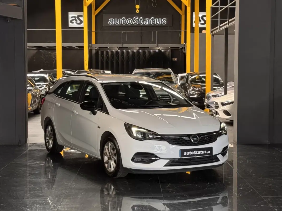 Opel Astra Sports Tourer 2021 - 13990 EUR, 152200 km - AUTO.MOTO.pt - 152200km - foto 1 de 34