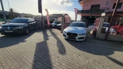 Jaguar XE 2016 - 17990 EUR, 220000 km - AUTO.MOTO.pt - 220000km - foto 12 de 12