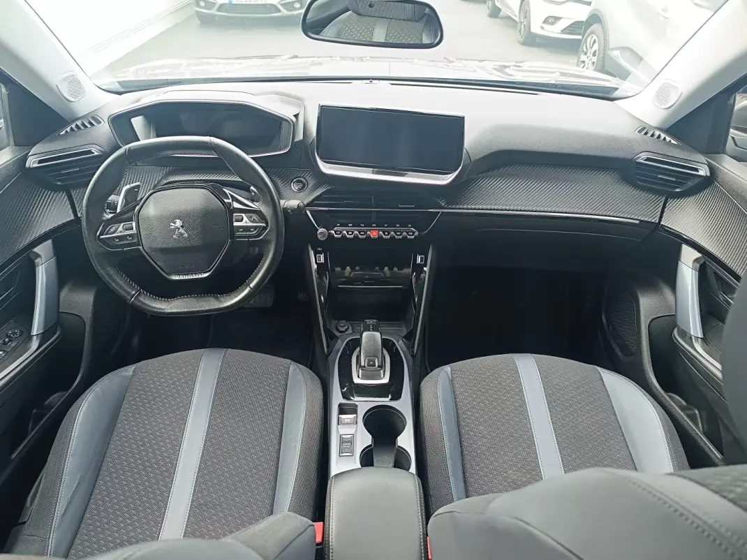 Peugeot 2008 2020 - 15900 EUR, 124990 km - AUTO.MOTO.pt - 124990km - foto 21 de 37