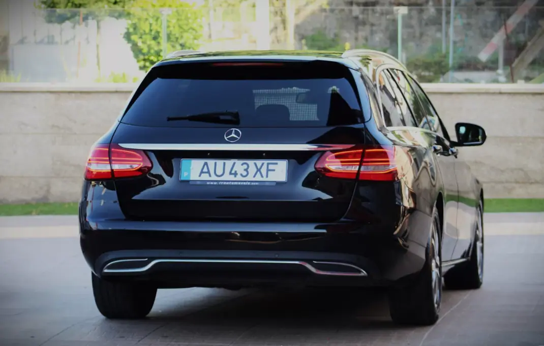 Mercedes-Benz C 200 2015 - 14990 EUR, 229000 km - AUTO.MOTO.pt - 229000km - foto 43 de 48