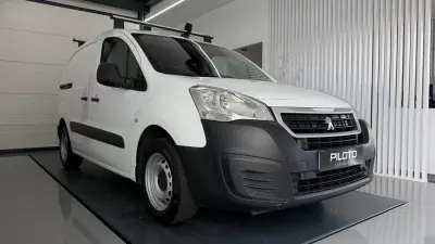 Peugeot PARTNER GIRAFON 2018 - 7990 EUR, 230000 km - AUTO.MOTO.pt - 230000km - foto 4 de 20