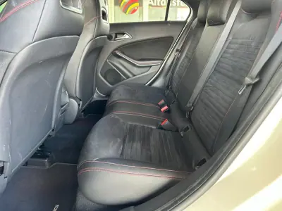 Mercedes-Benz A 180 2015 - 18900 EUR, 111327 km - AUTO.MOTO.pt - 111327km - foto 26 de 29