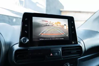 Citroën Berlingo 2022 - 14900 EUR, 115 km - AUTO.MOTO.pt - 115km - foto 13 de 22